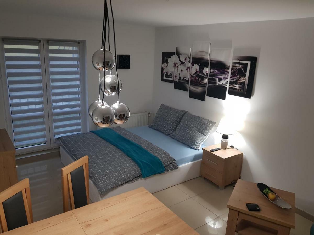Apartamenty Rest Studio Self Check-In 24H Bytom Esterno foto