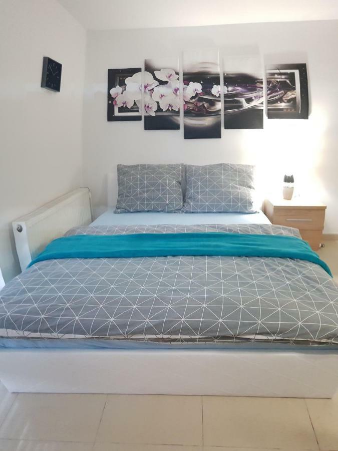 Apartamenty Rest Studio Self Check-In 24H Bytom Esterno foto